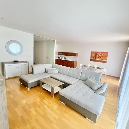 Apartment Korunni Dvur Prag Exterior foto