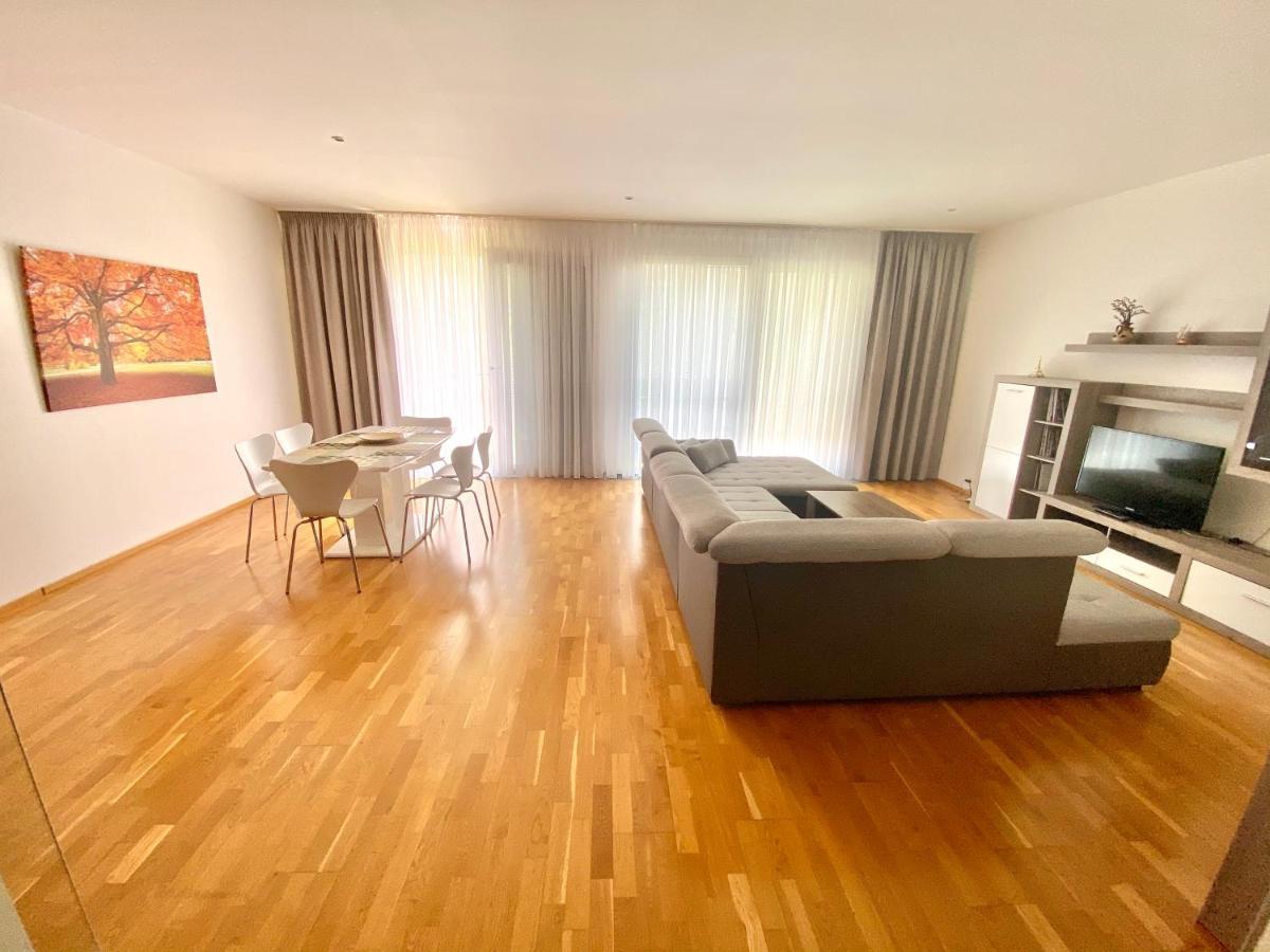 Apartment Korunni Dvur Prag Exterior foto