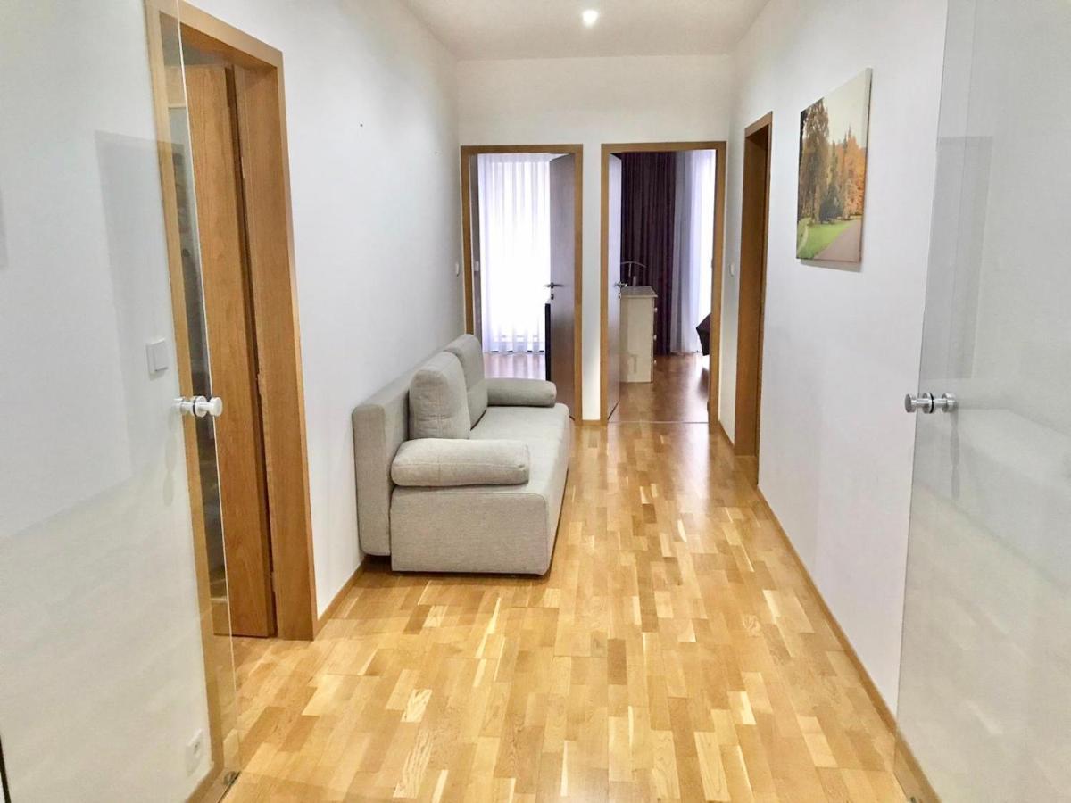 Apartment Korunni Dvur Prag Exterior foto